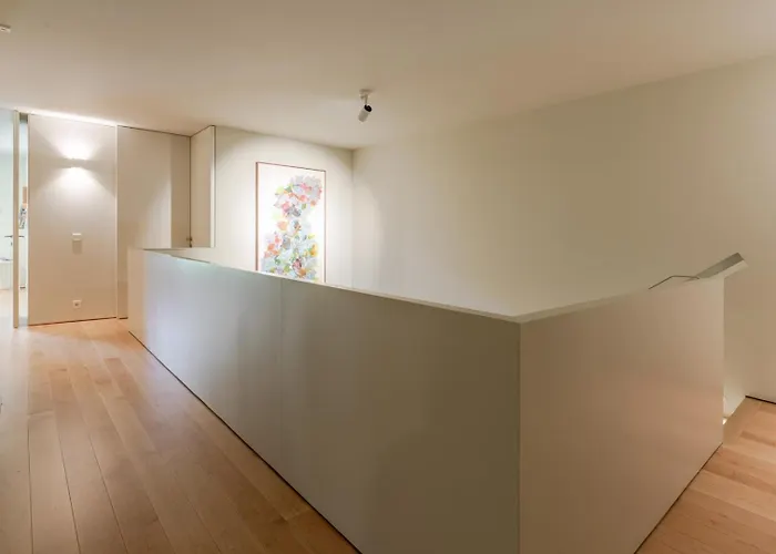 Grand W/ Pool, Garden & Garage By Hostwise * ポルト