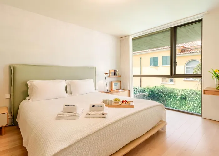 Grand W/ Pool, Garden & Garage By Hostwise