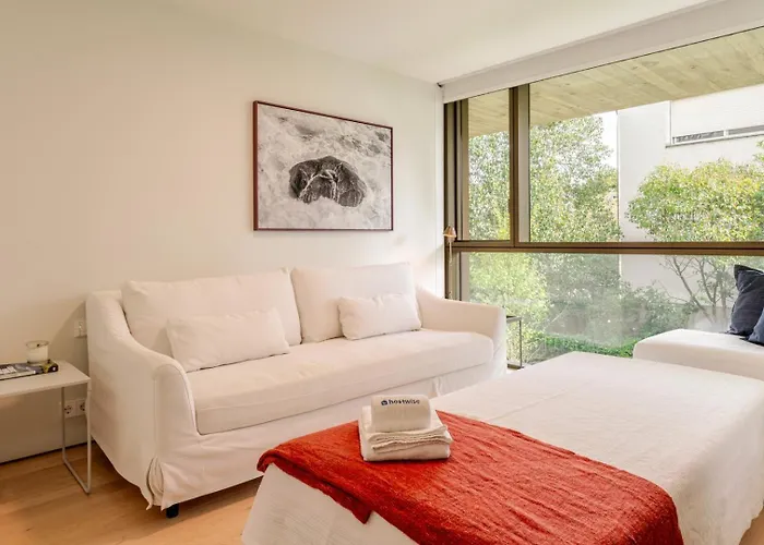 Grand W/ Pool, Garden & Garage By Hostwise