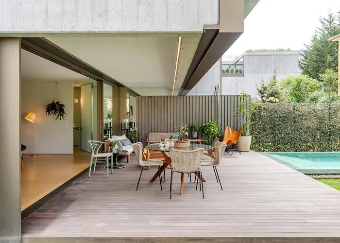 Grand W/ Pool, Garden & Garage By Hostwise Vakantiehuis Porto