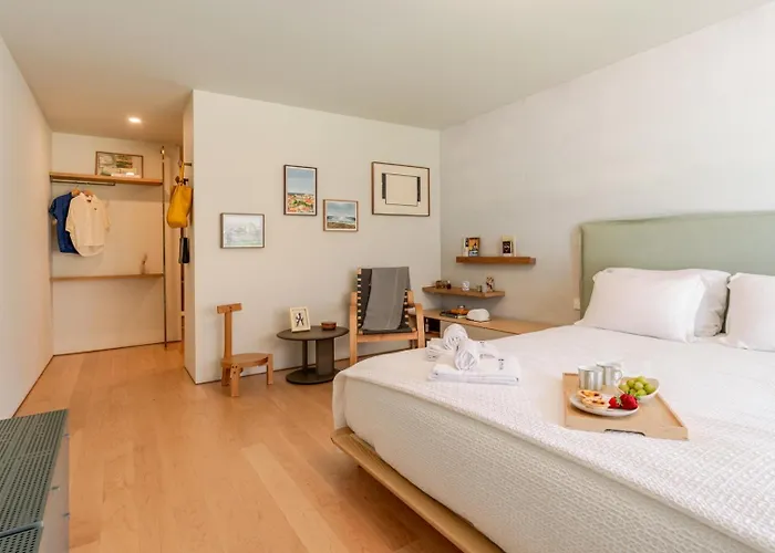 Vakantiehuis Grand W/ Pool, Garden & Garage By Hostwise Porto