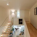Grand W/ Pool, Garden & Garage By Hostwise Ferienhaus