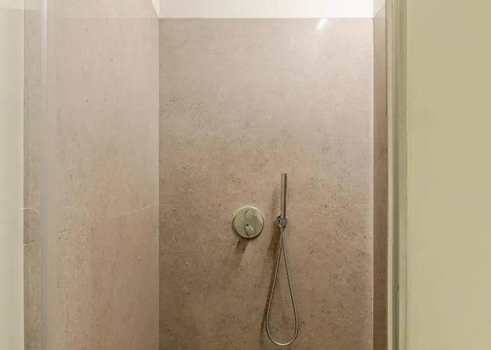 Grand W/ Pool, Garden & Garage By Hostwise Сasa de vacaciones *