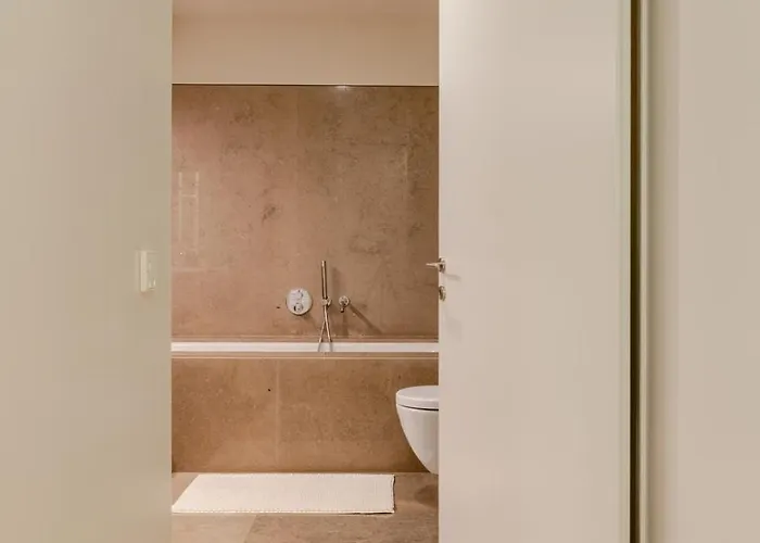 Сasa de vacaciones Grand W/ Pool, Garden & Garage By Hostwise Oporto