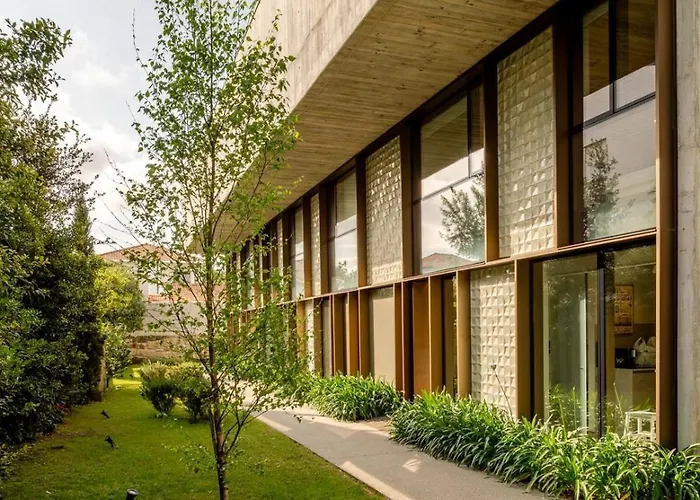 Grand W/ Pool, Garden & Garage By Hostwise Oporto