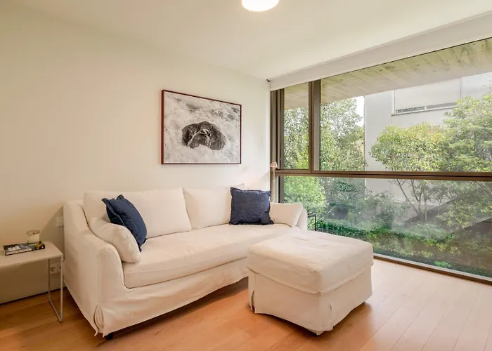 Сasa de vacaciones Grand W/ Pool, Garden & Garage By Hostwise Oporto