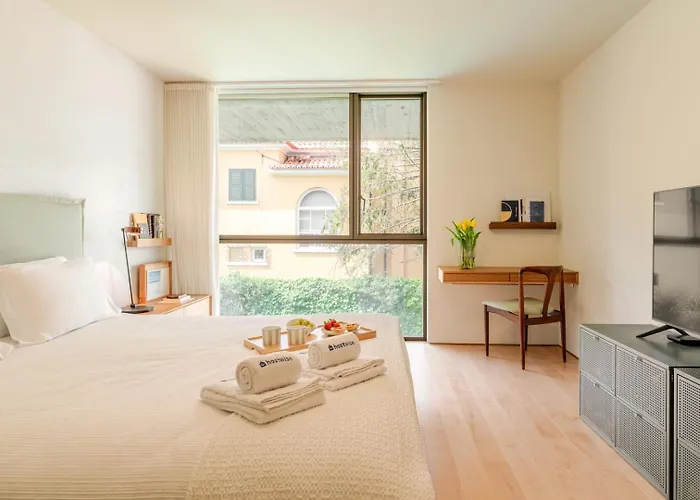 Grand W/ Pool, Garden & Garage By Hostwise * Oporto