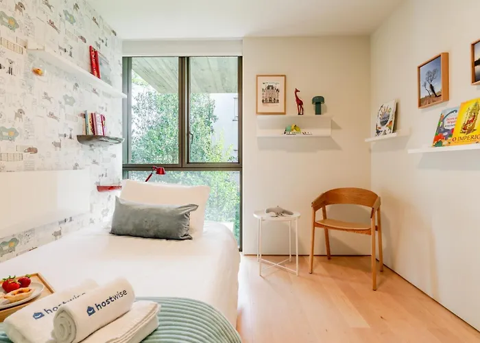 Сasa de vacaciones Grand W/ Pool, Garden & Garage By Hostwise Oporto