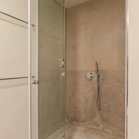 Grand W/ Pool, Garden & Garage By Hostwise