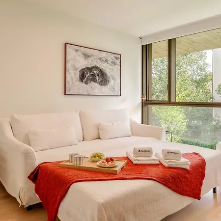 Grand W/ Pool, Garden & Garage By Hostwise Hébergement de vacances Oporto