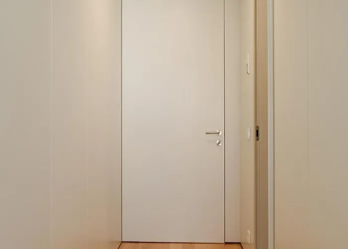 Grand W/ Pool, Garden & Garage By Hostwise 度假居 *